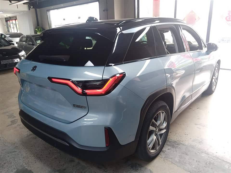 NIO ES6