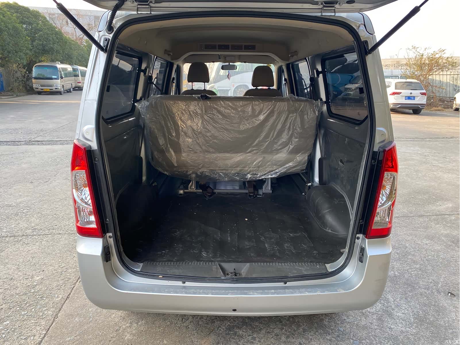 Wuling S, 2021 15