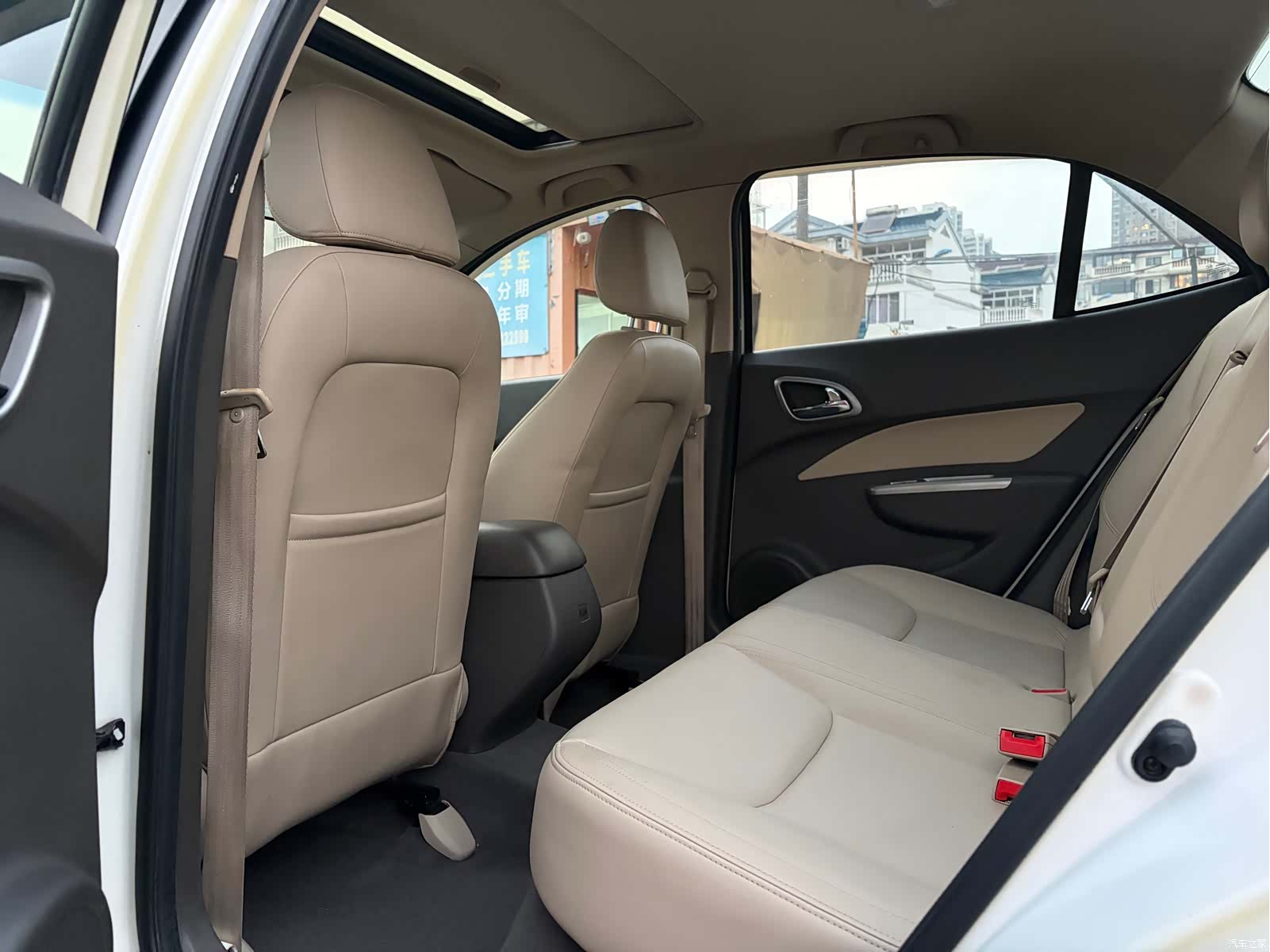 Wuling 630, 2012 9