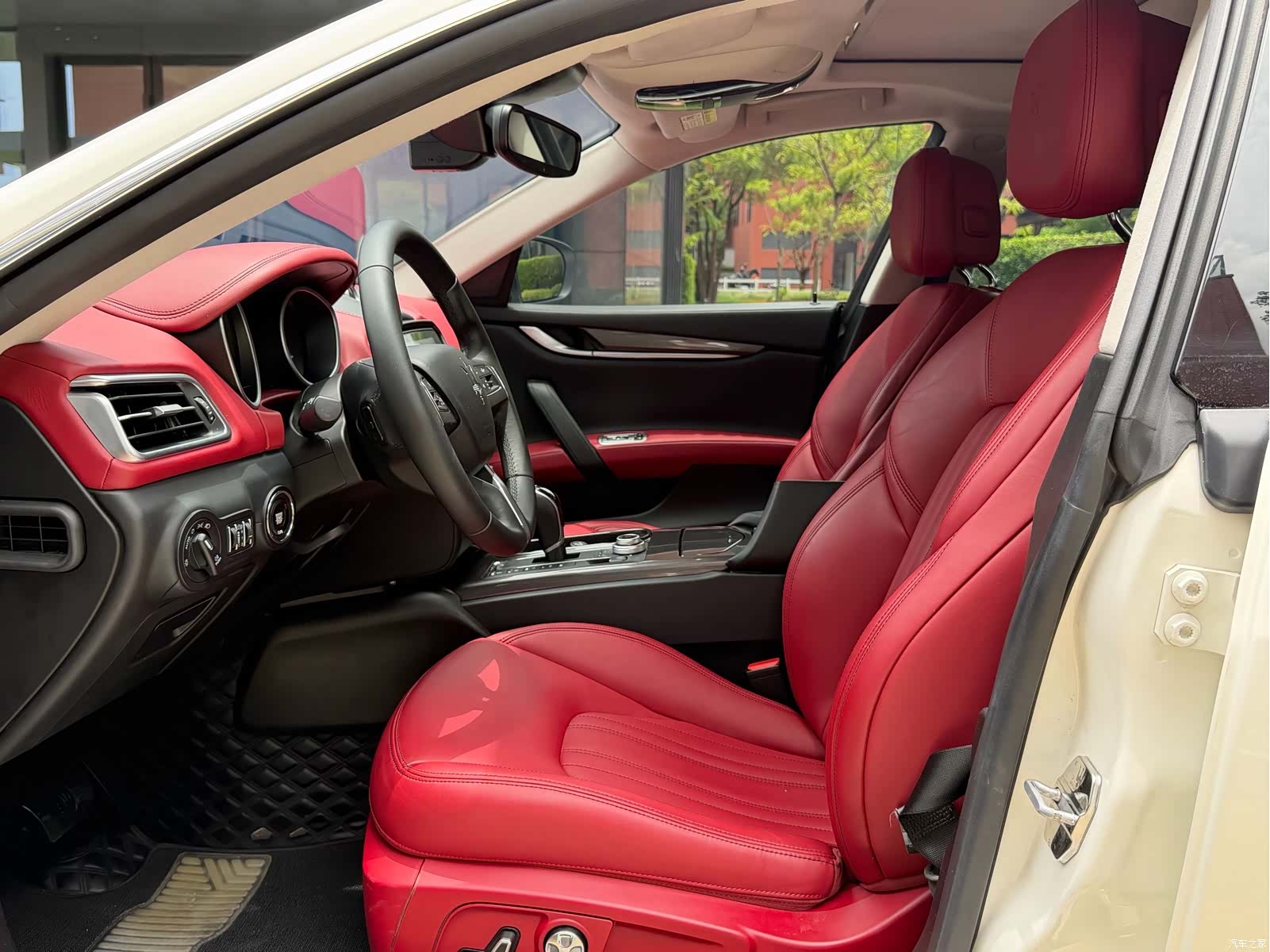 Maserati Ghibli, 2017 8