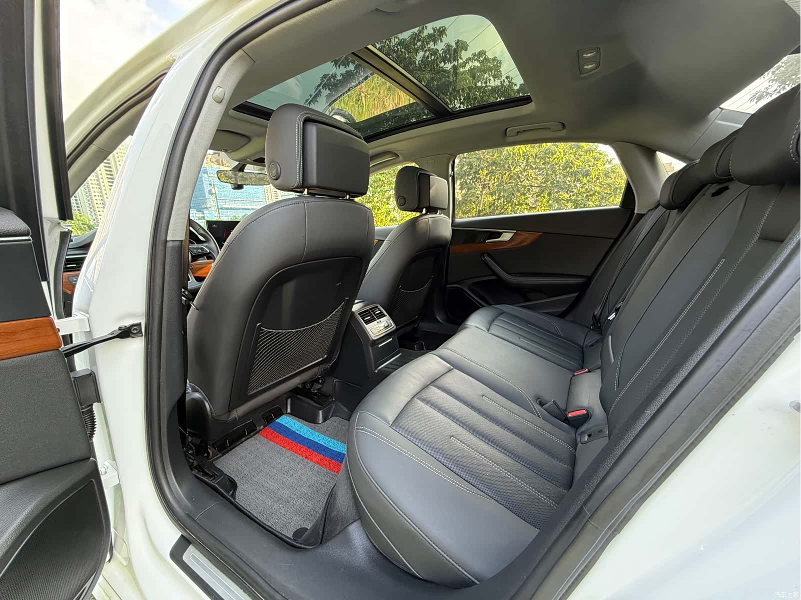 Audi A4L, 2021 8