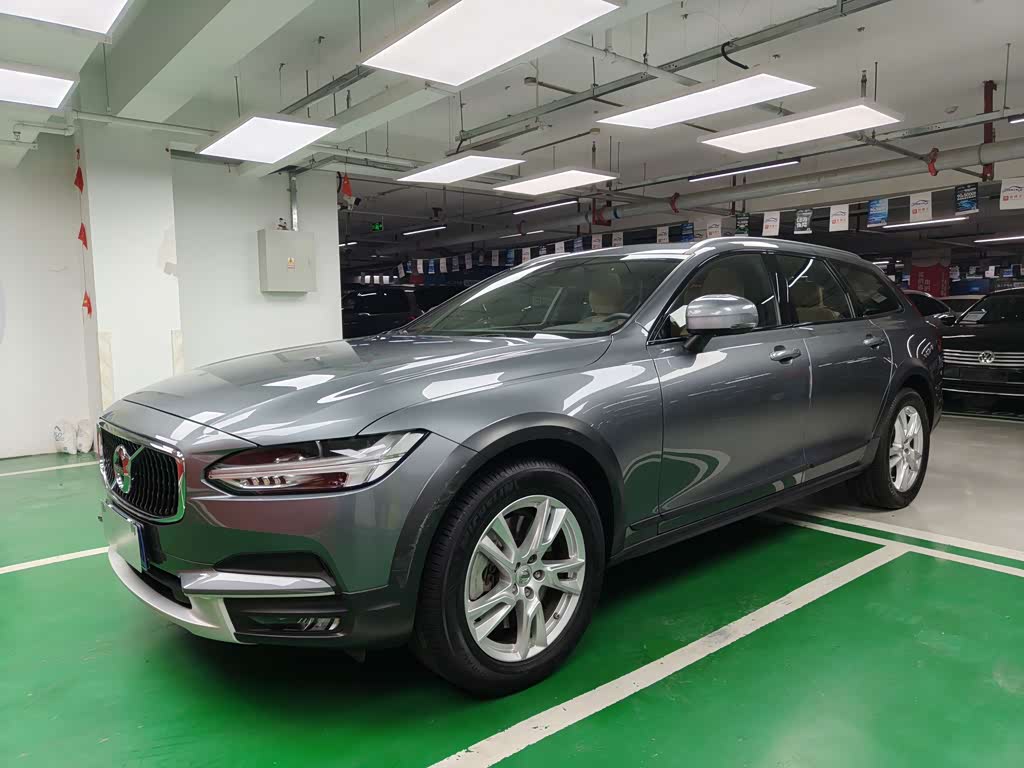 Volvo V90