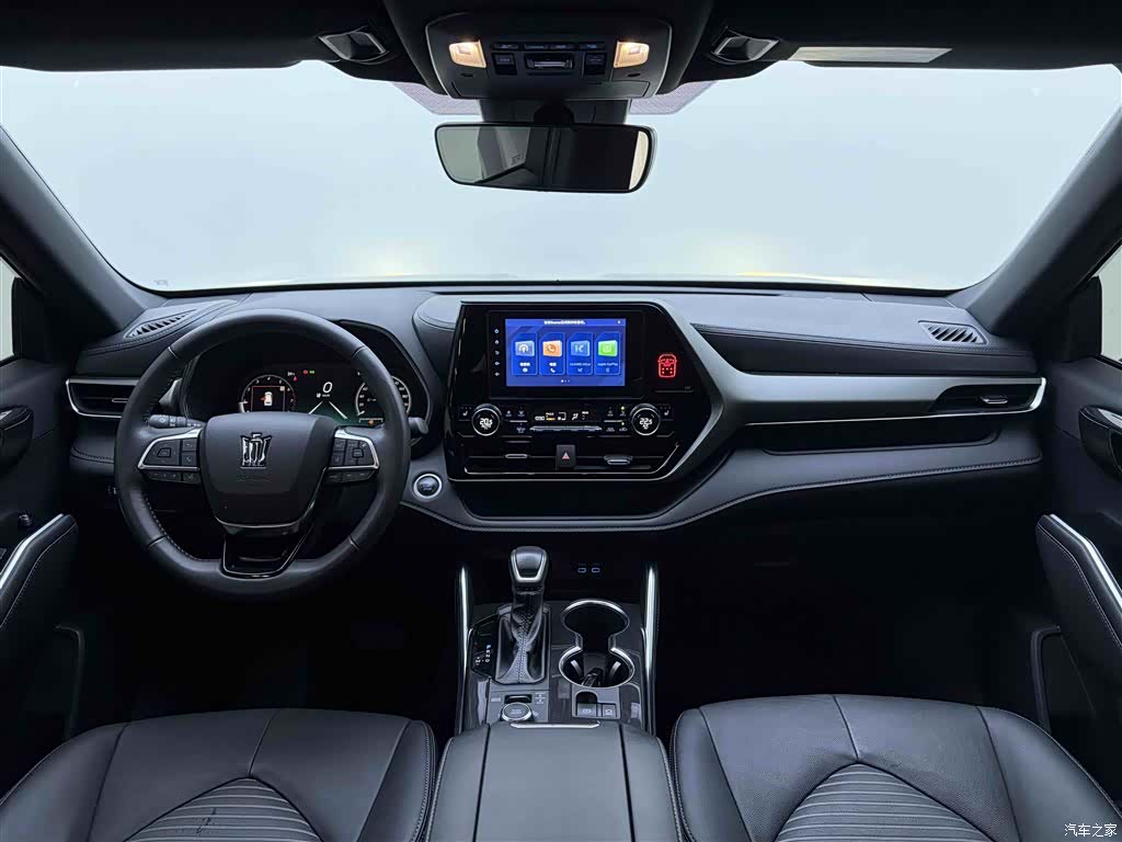 Toyota Crown, 2023 12