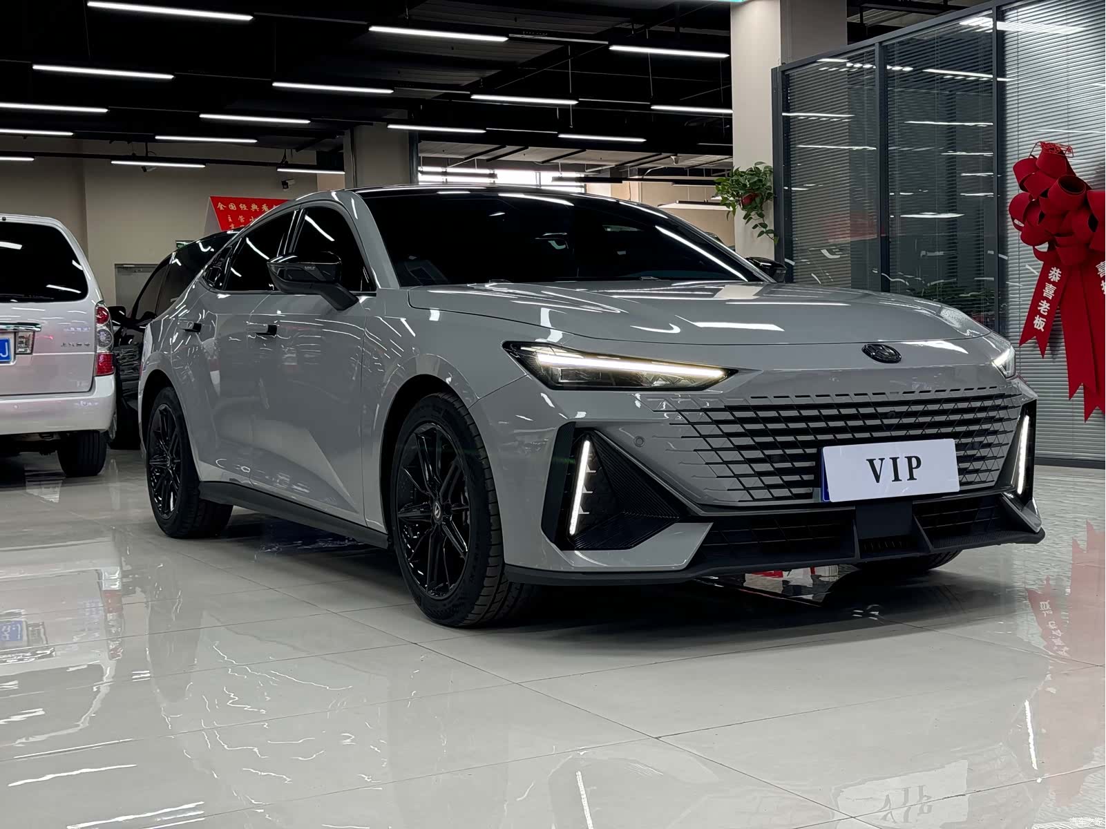 Changan UNI-V, 2023 3