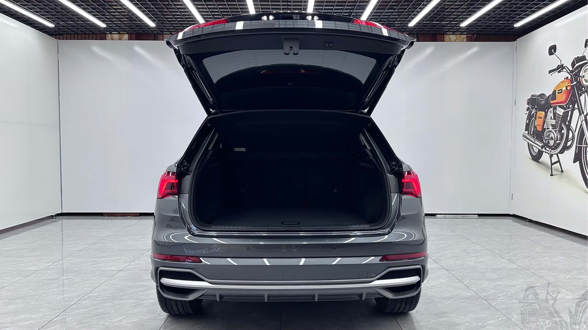 Audi Q3, 2023 20