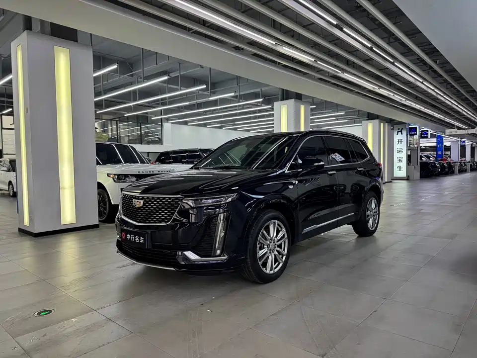 Cadillac XT6