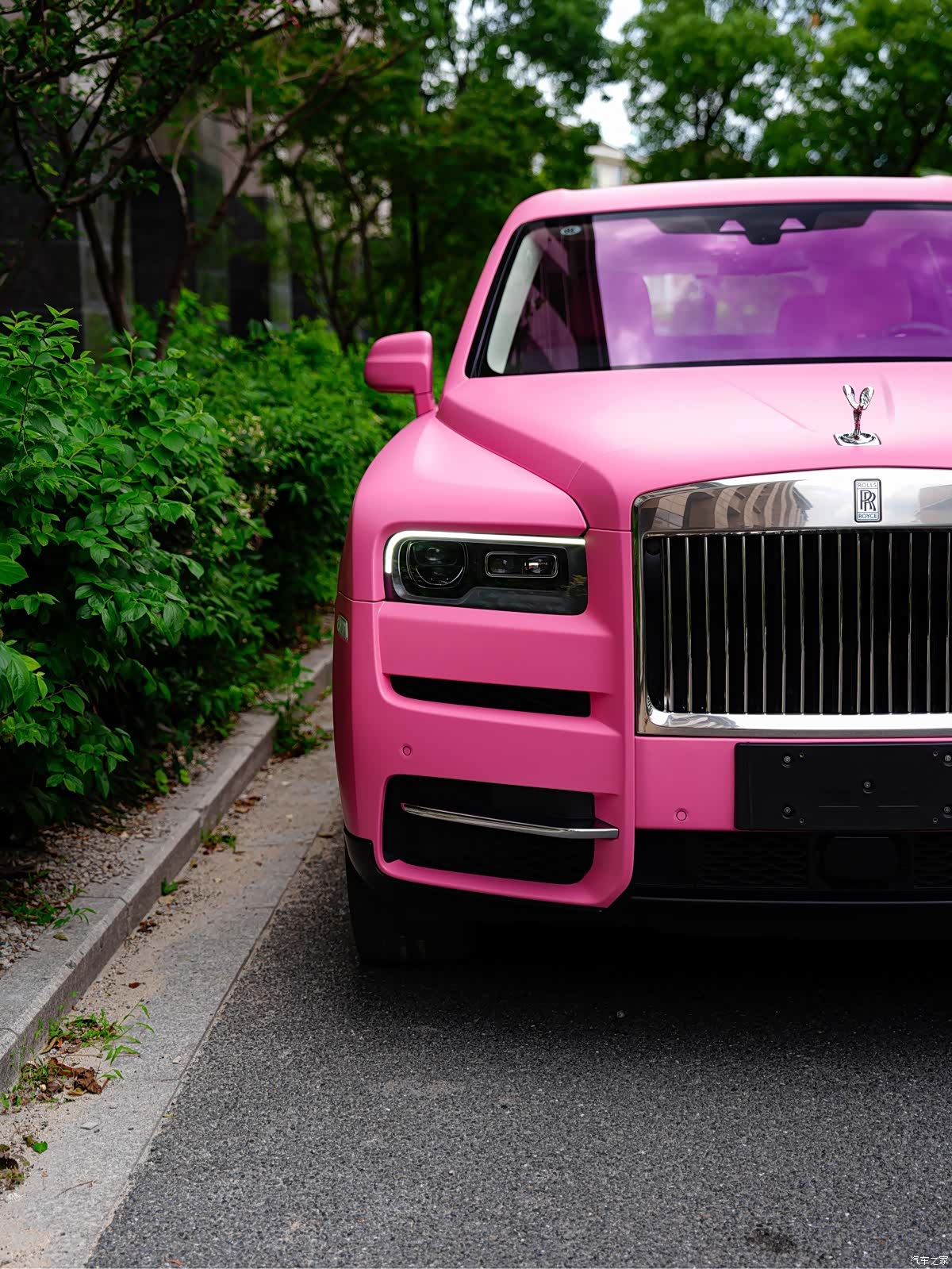 Rolls-Royce Cullinan, 2023 10