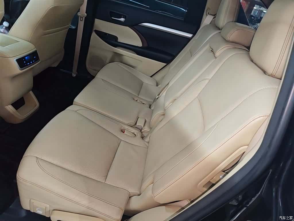 Toyota Highlander, 2017 16