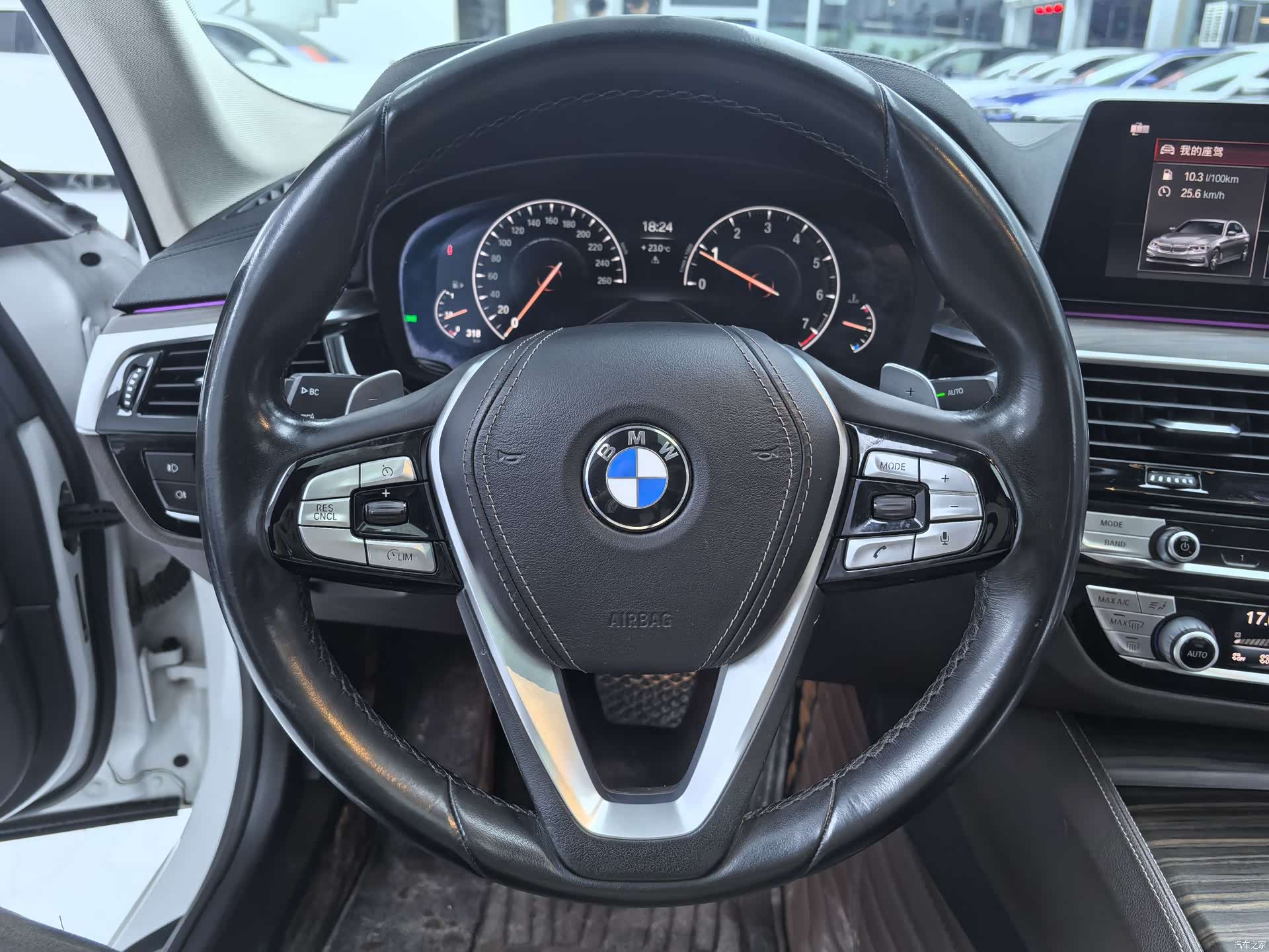 BMW 5 Series, 2019 10