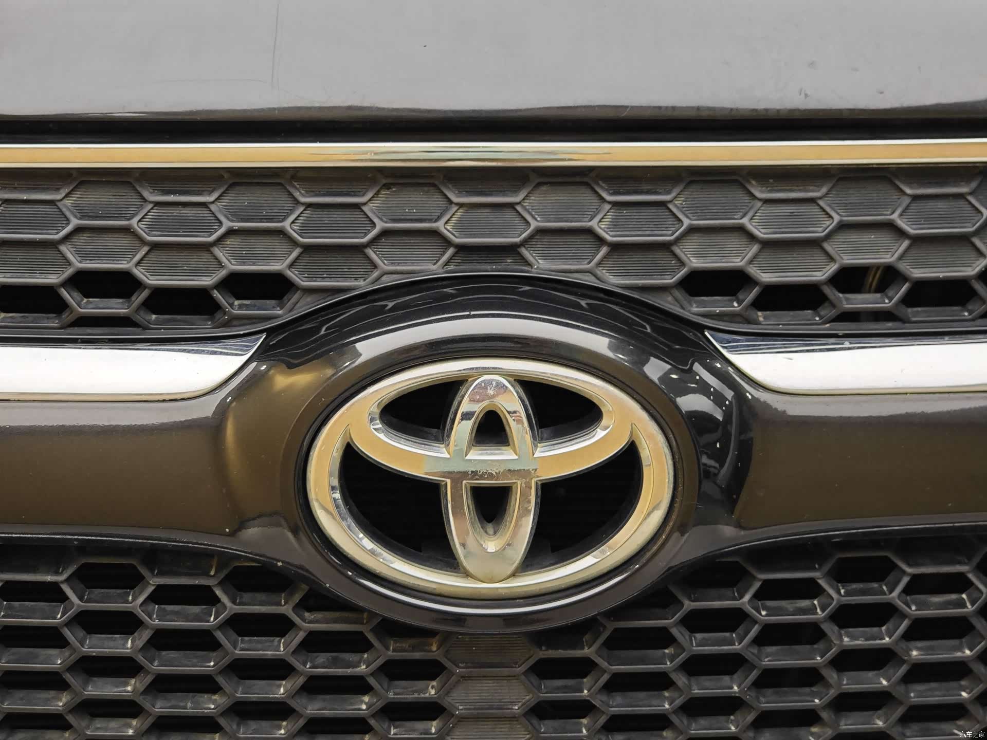 Toyota RAV4, 2012 3