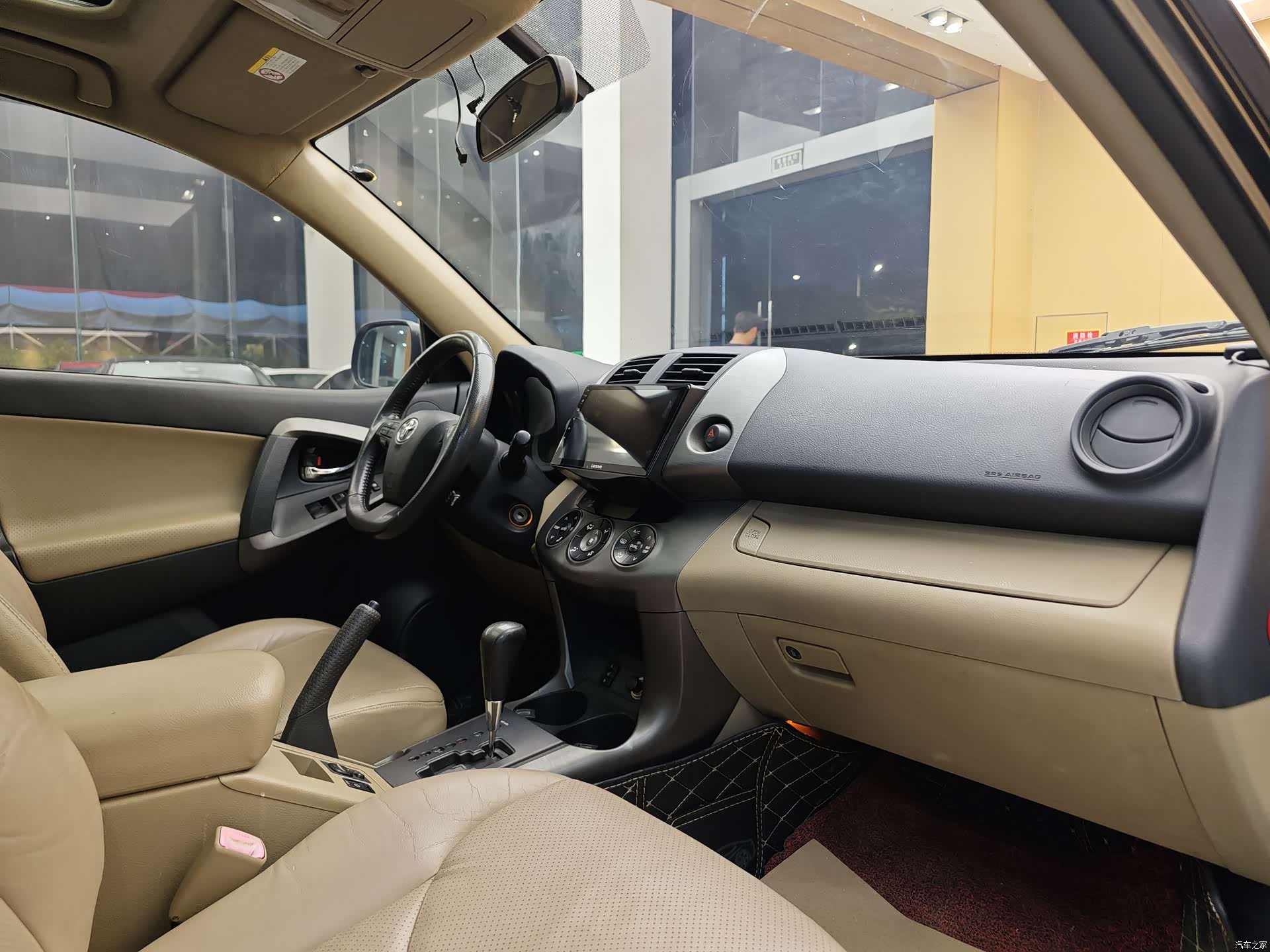 Toyota RAV4, 2012 32