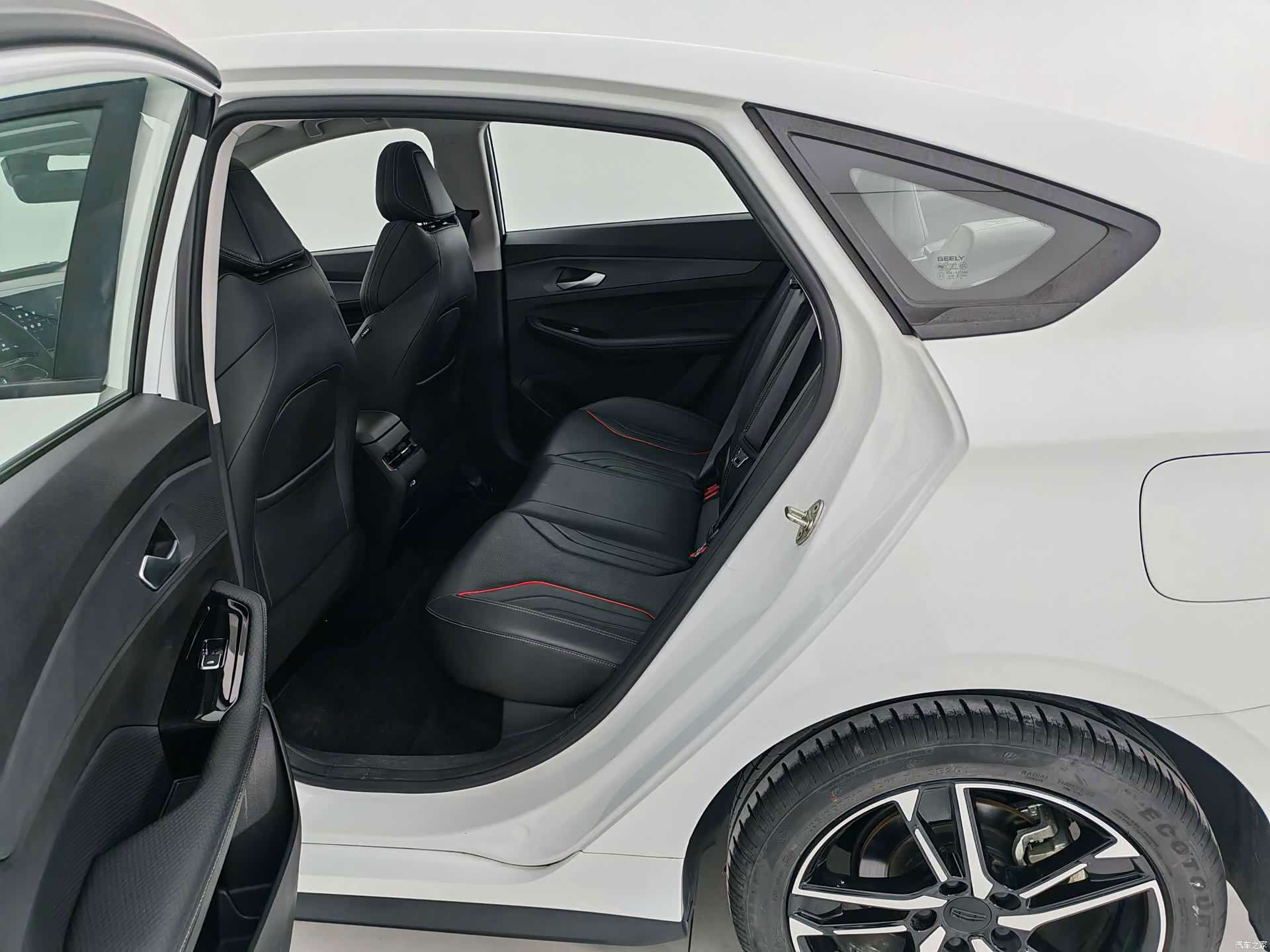 Geely Binray, 2024 20