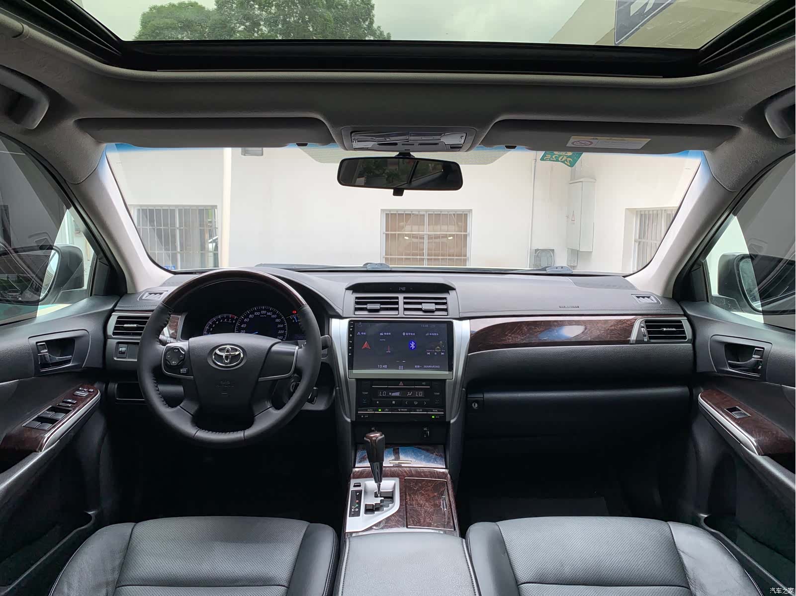 Toyota Camry, 2015 все фото
