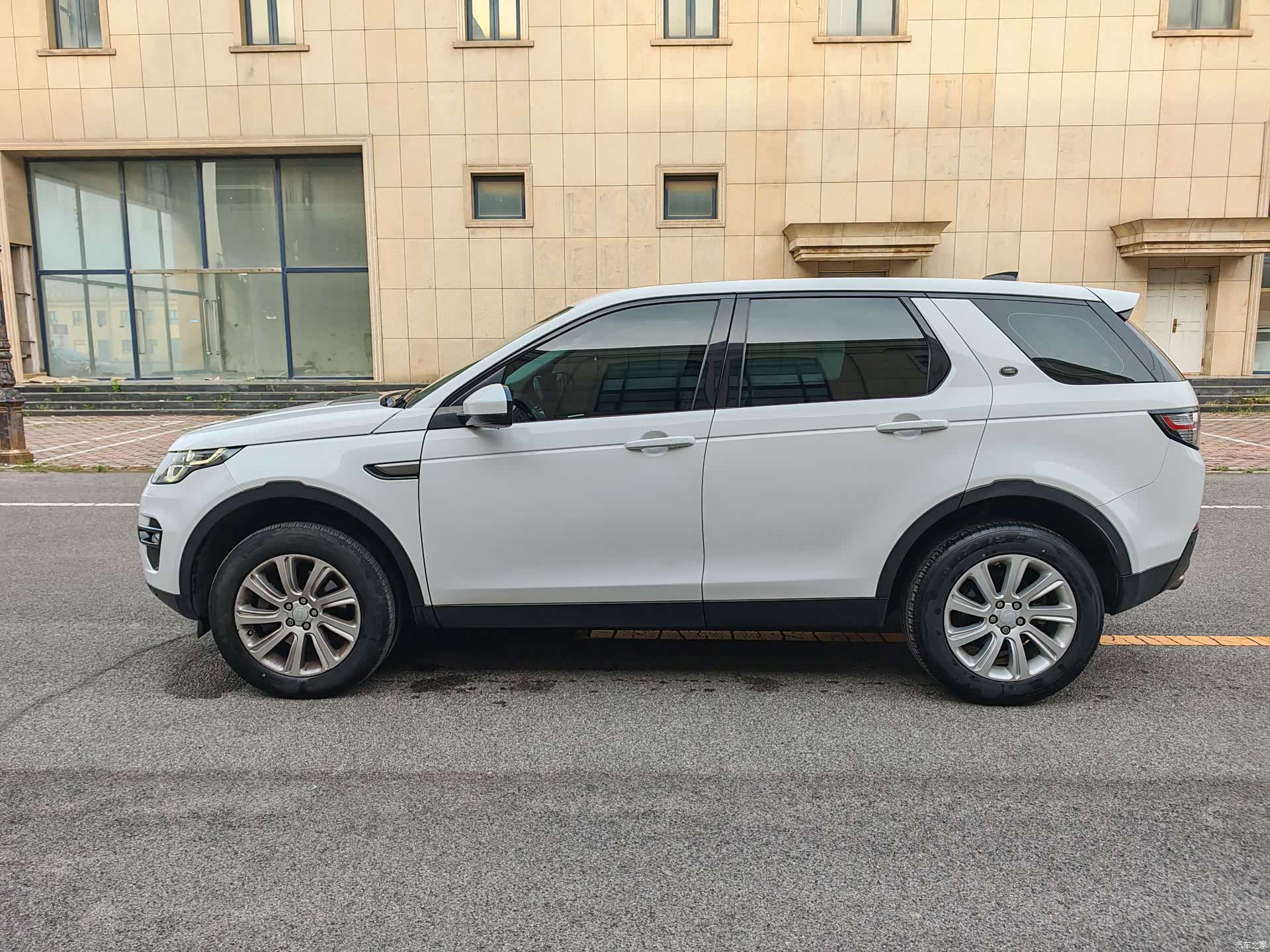Land Rover Discovery, 2017 все фото