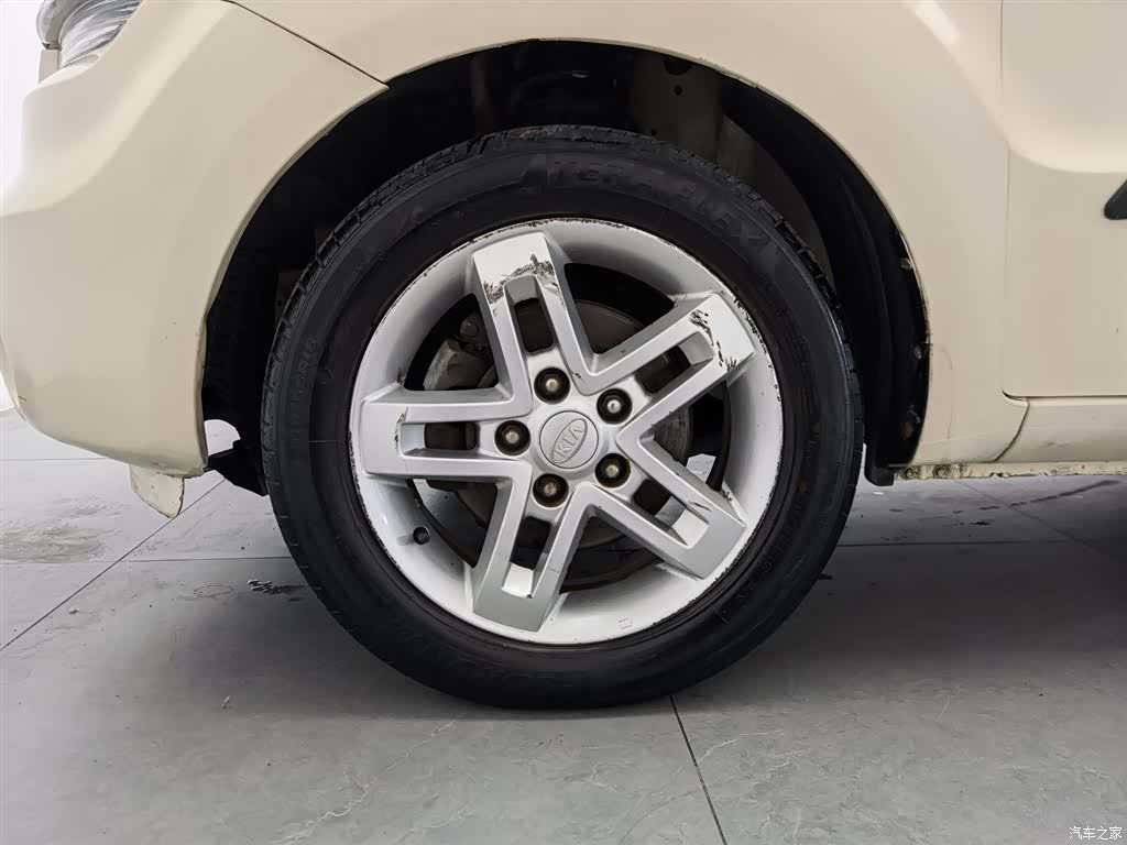 Kia GL, 2014 17