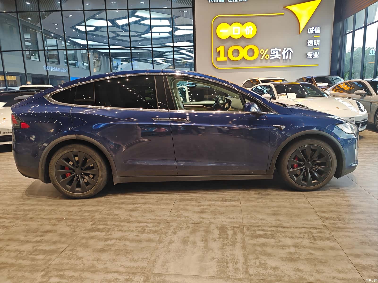 Tesla Model X, 2018 3