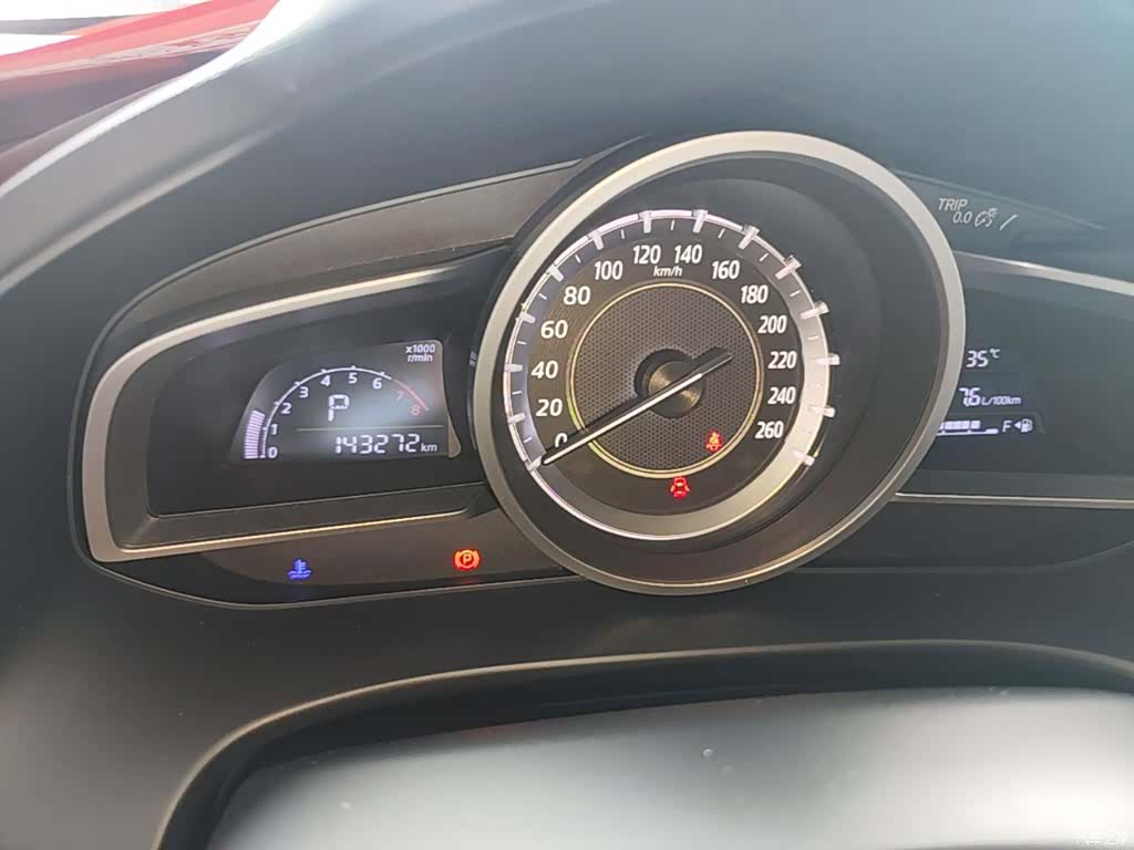 Mazda CX-4, 2016 12