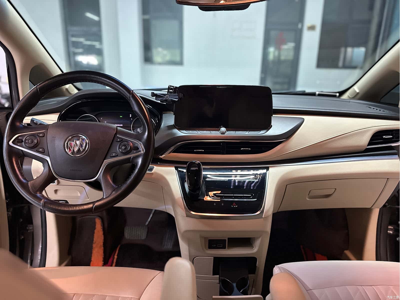 Buick GL8, 2023 9