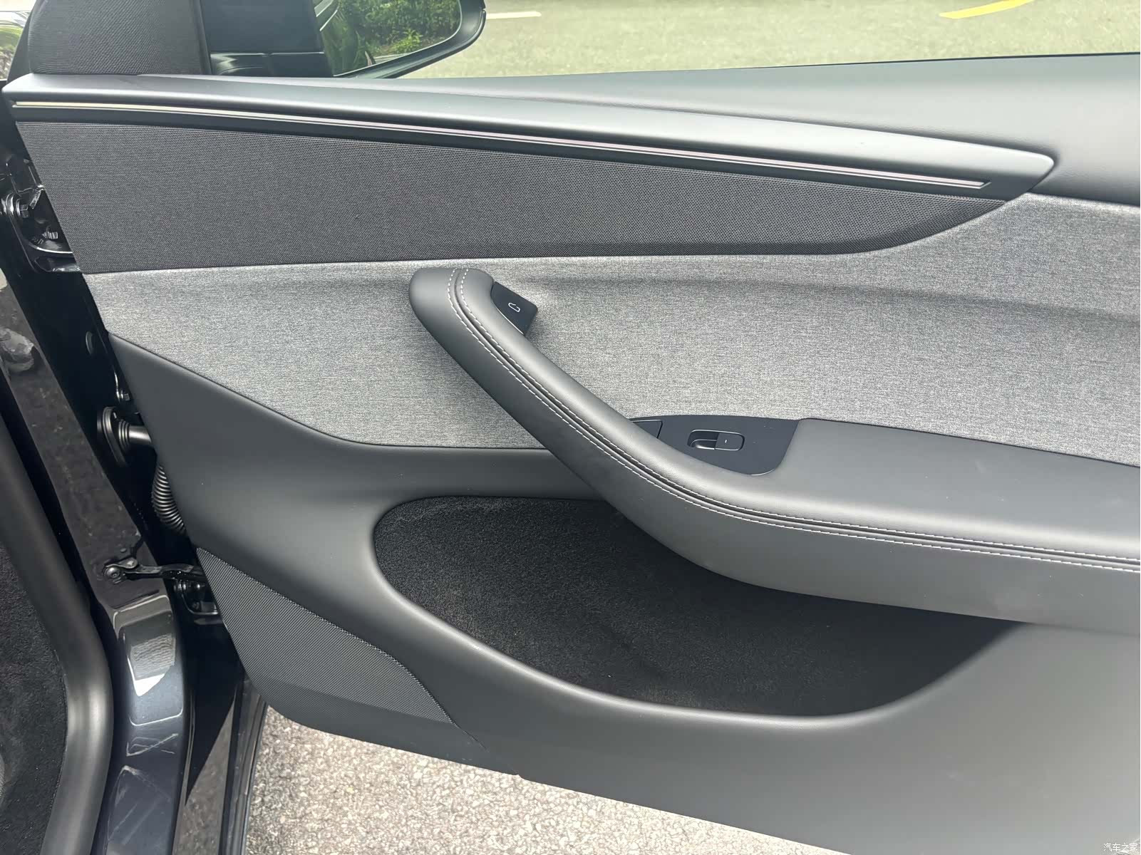 Tesla Model Y, 2025 9