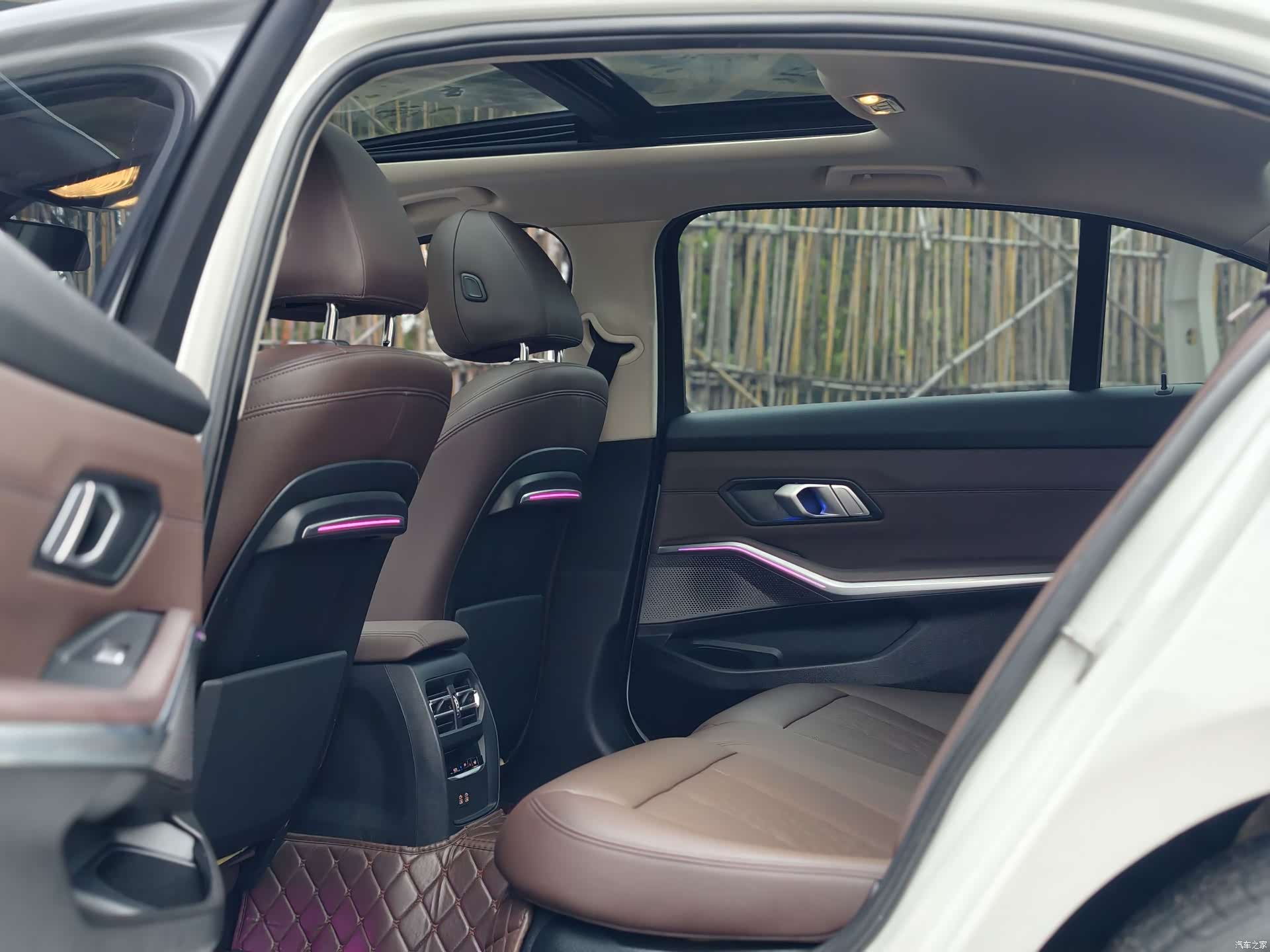 BMW 3 Series, 2021 13