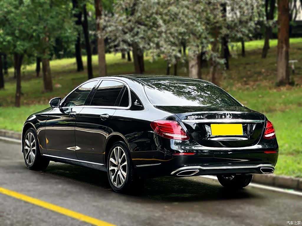 Mercedes-Benz E-Class, 2019 3