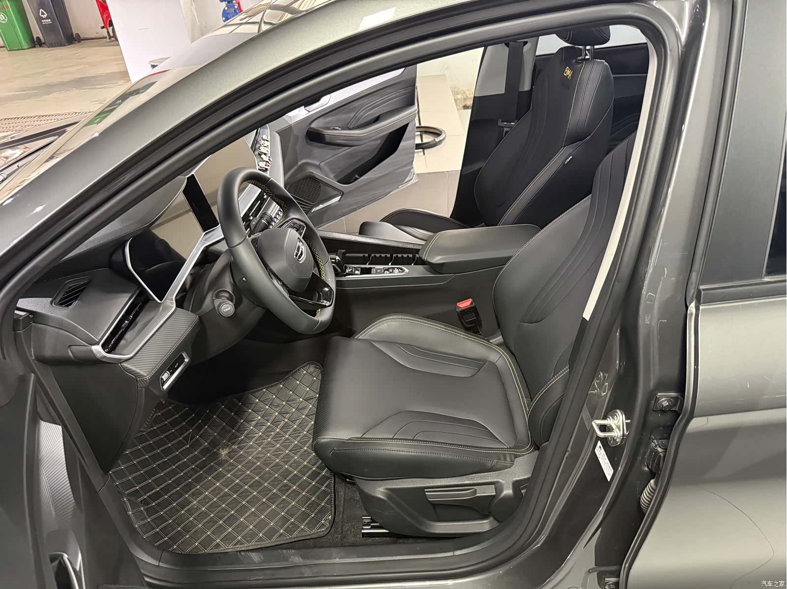 Geely Binray, 2025 7