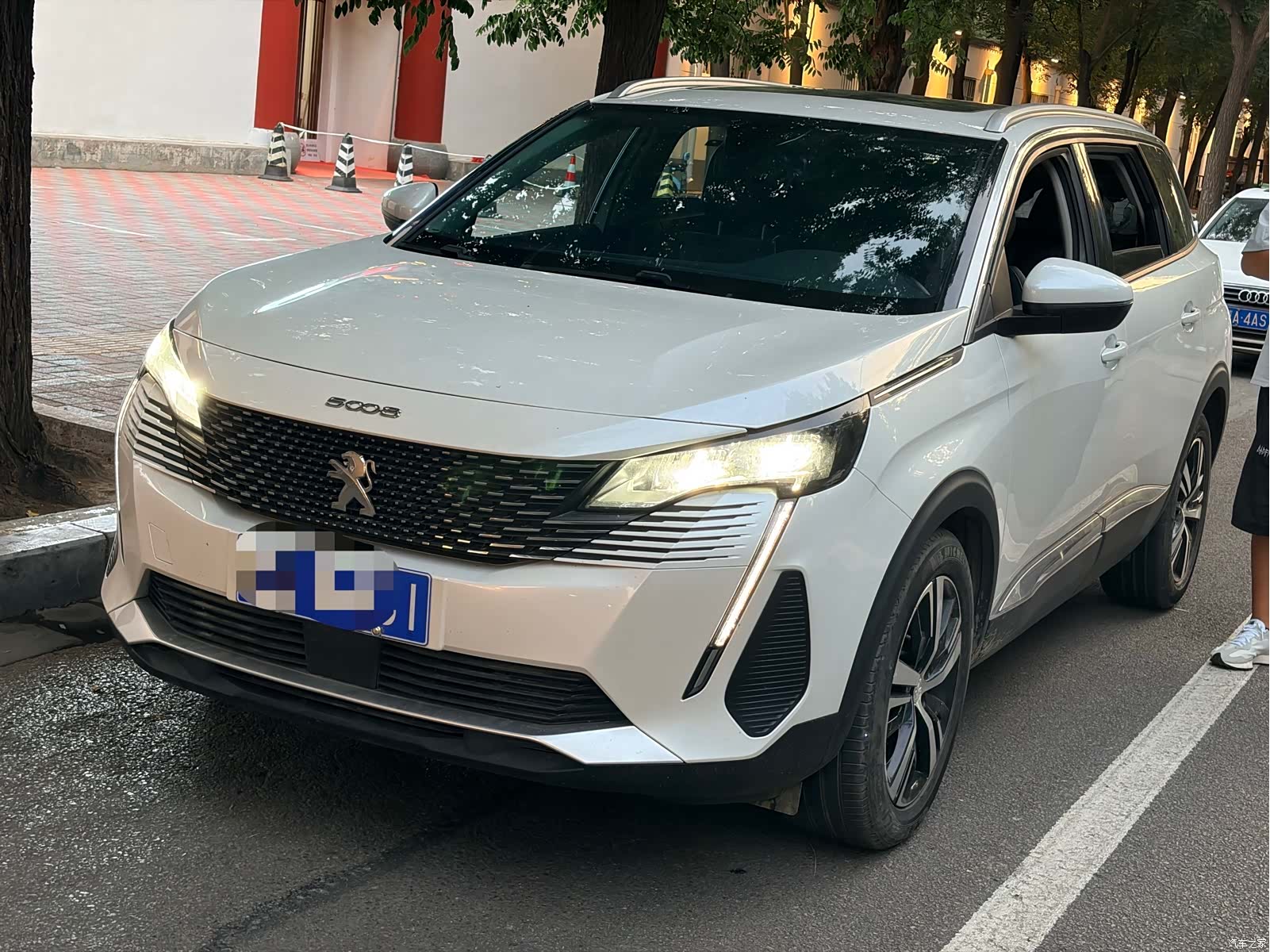 Peugeot 5008