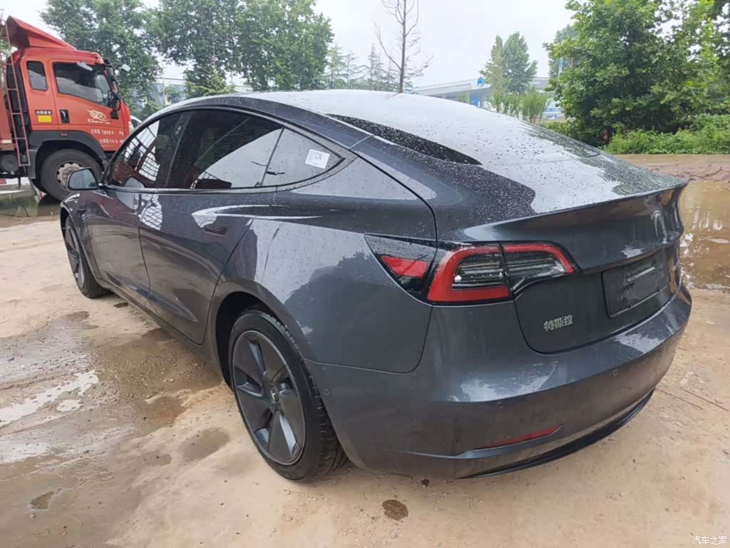 Tesla Model 3, 2022 все фото