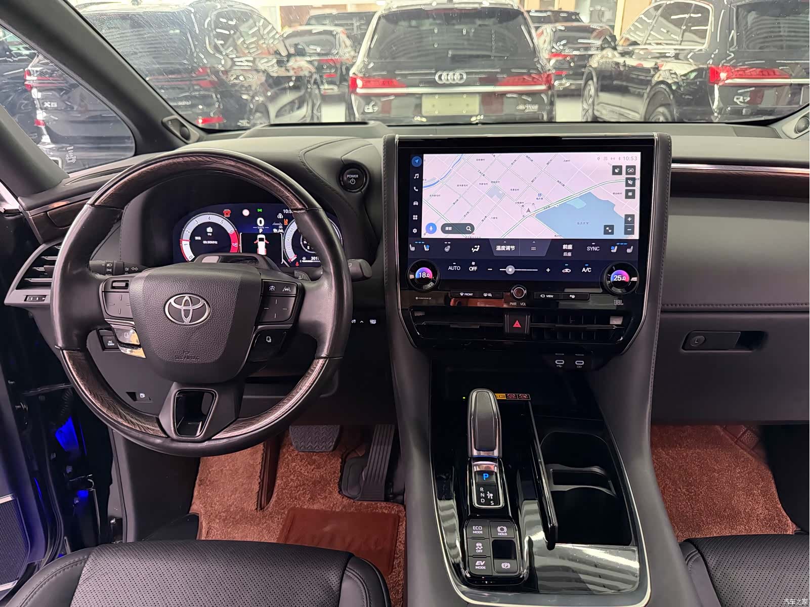 Toyota Alphard, 2023 13
