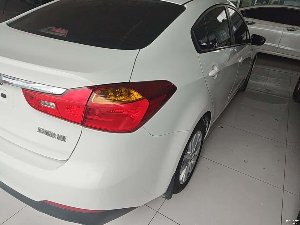 Kia K3, 2015 8