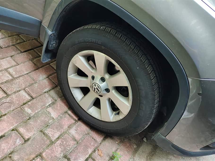 Volkswagen Tiguan Volkswagen Tiguan