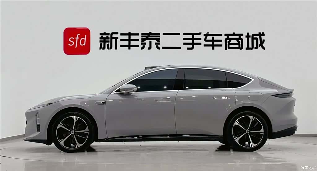 NIO ET5, 2025 4