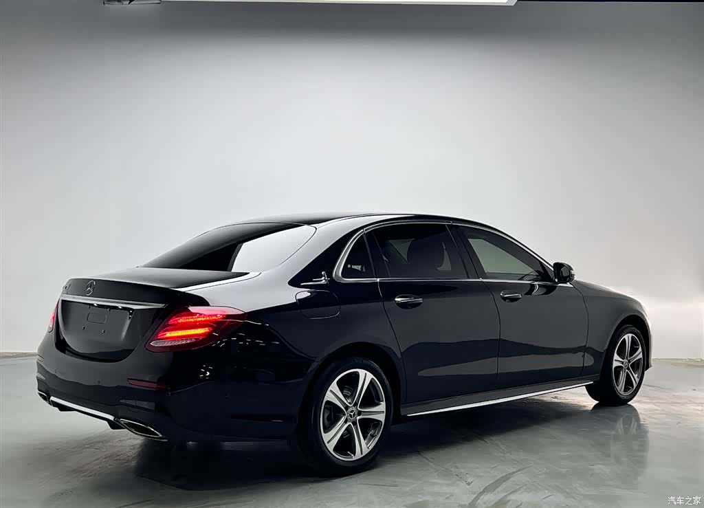 Mercedes-Benz E-Class, 2019 19