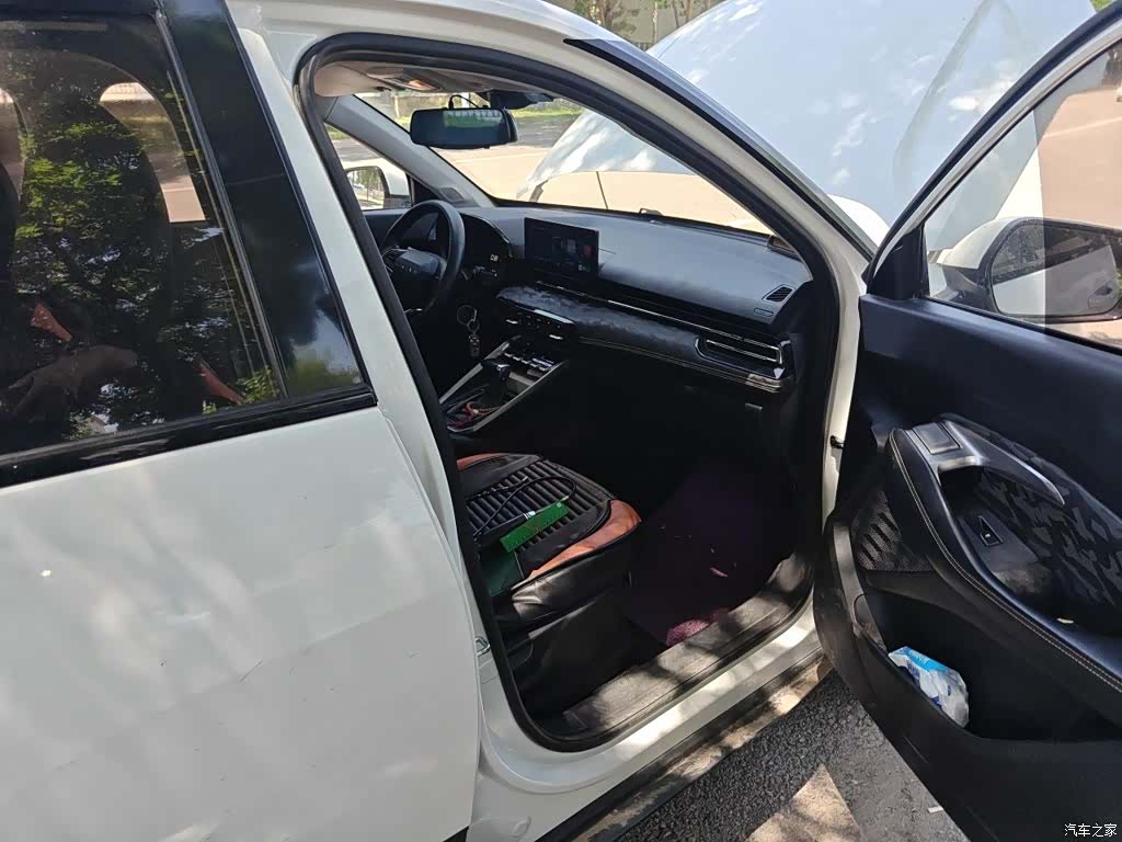 Wuling RS-3, 2020 20