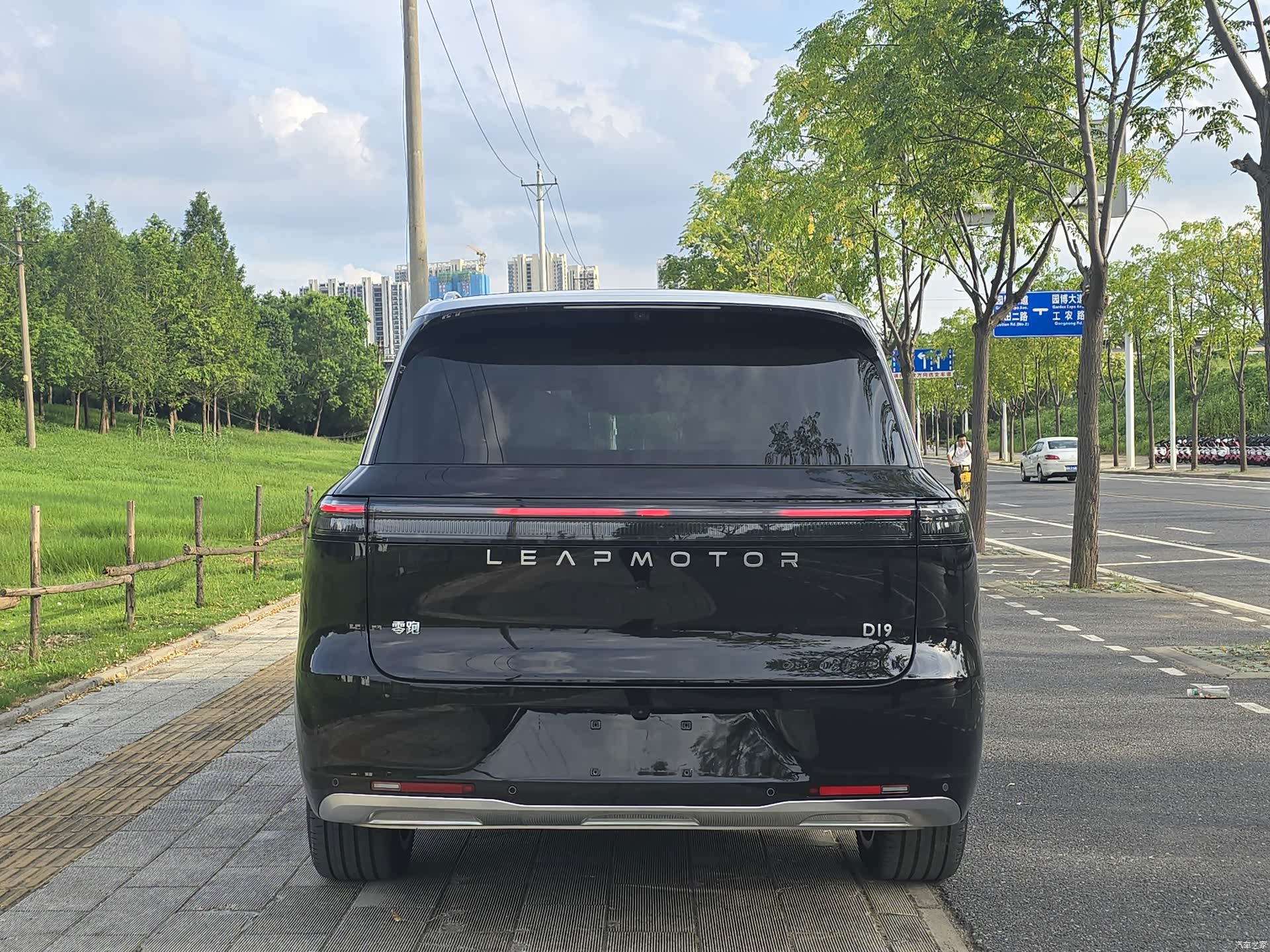 Leapmotor D19, 2026 все фото
