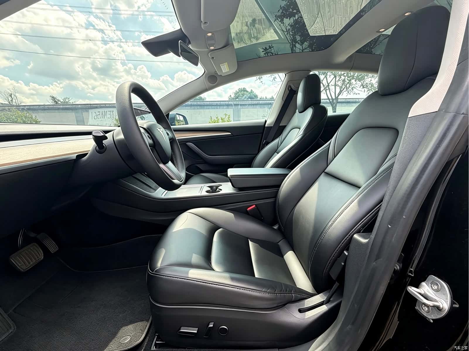 Tesla Model 3, 2021 12