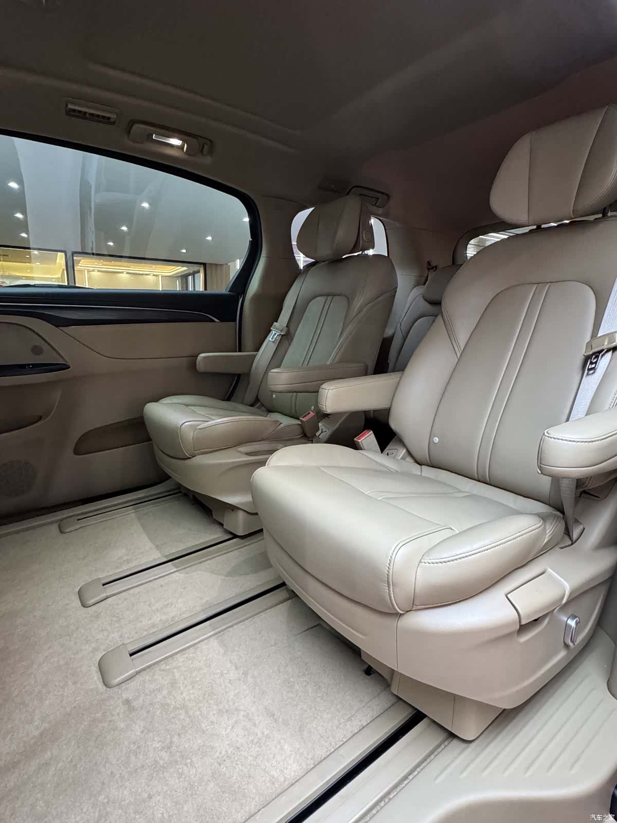 Buick GL8, 2021 35