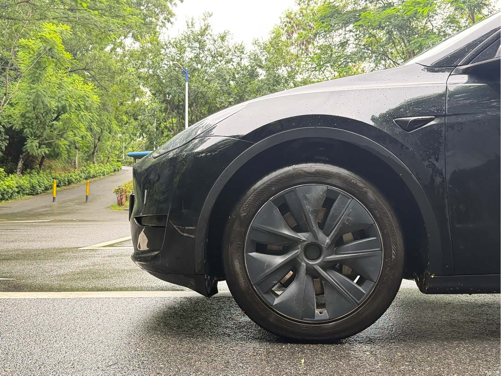Tesla Model Y, 2024 15