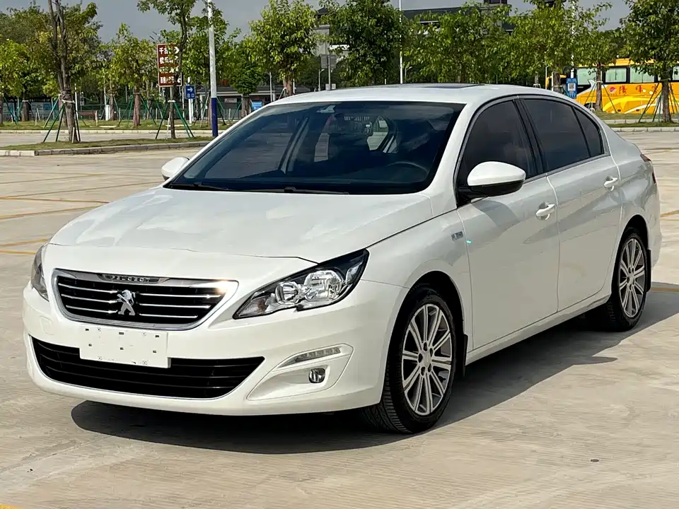 Peugeot 408