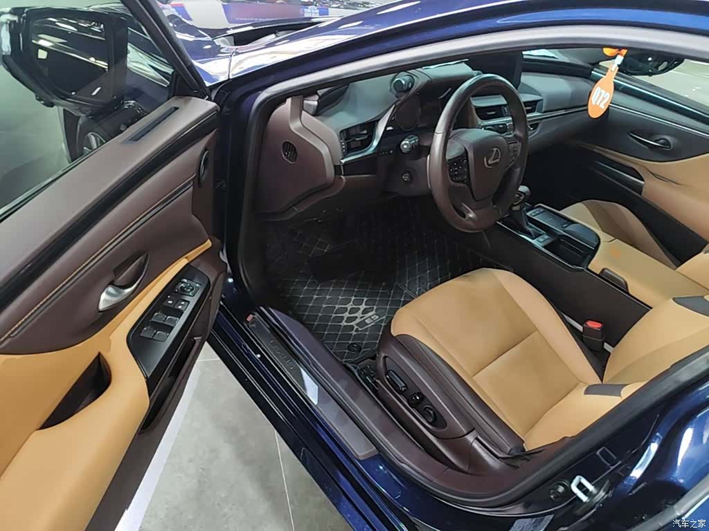Lexus ES, 2021 16