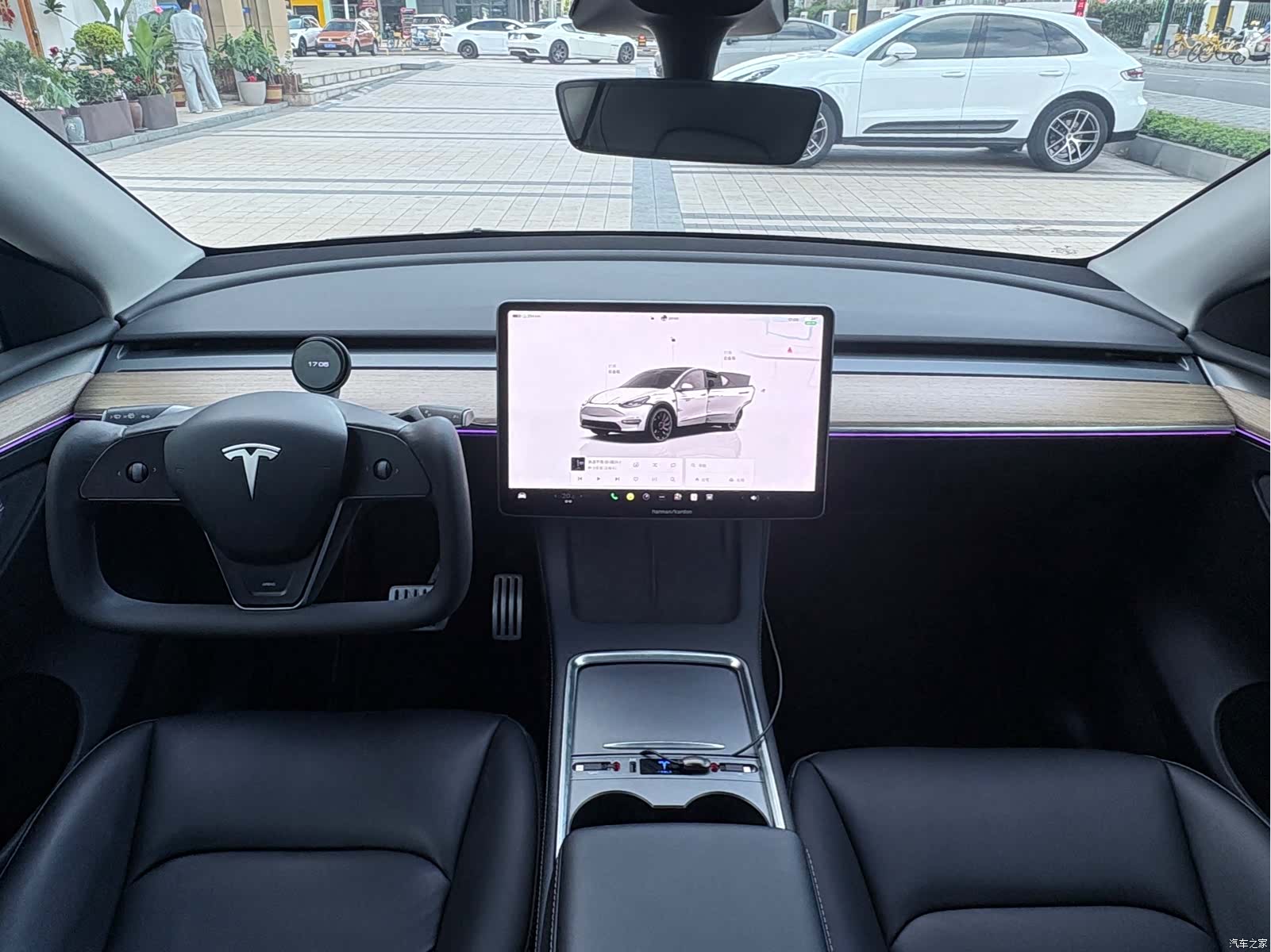 Tesla Model Y, 2022 13