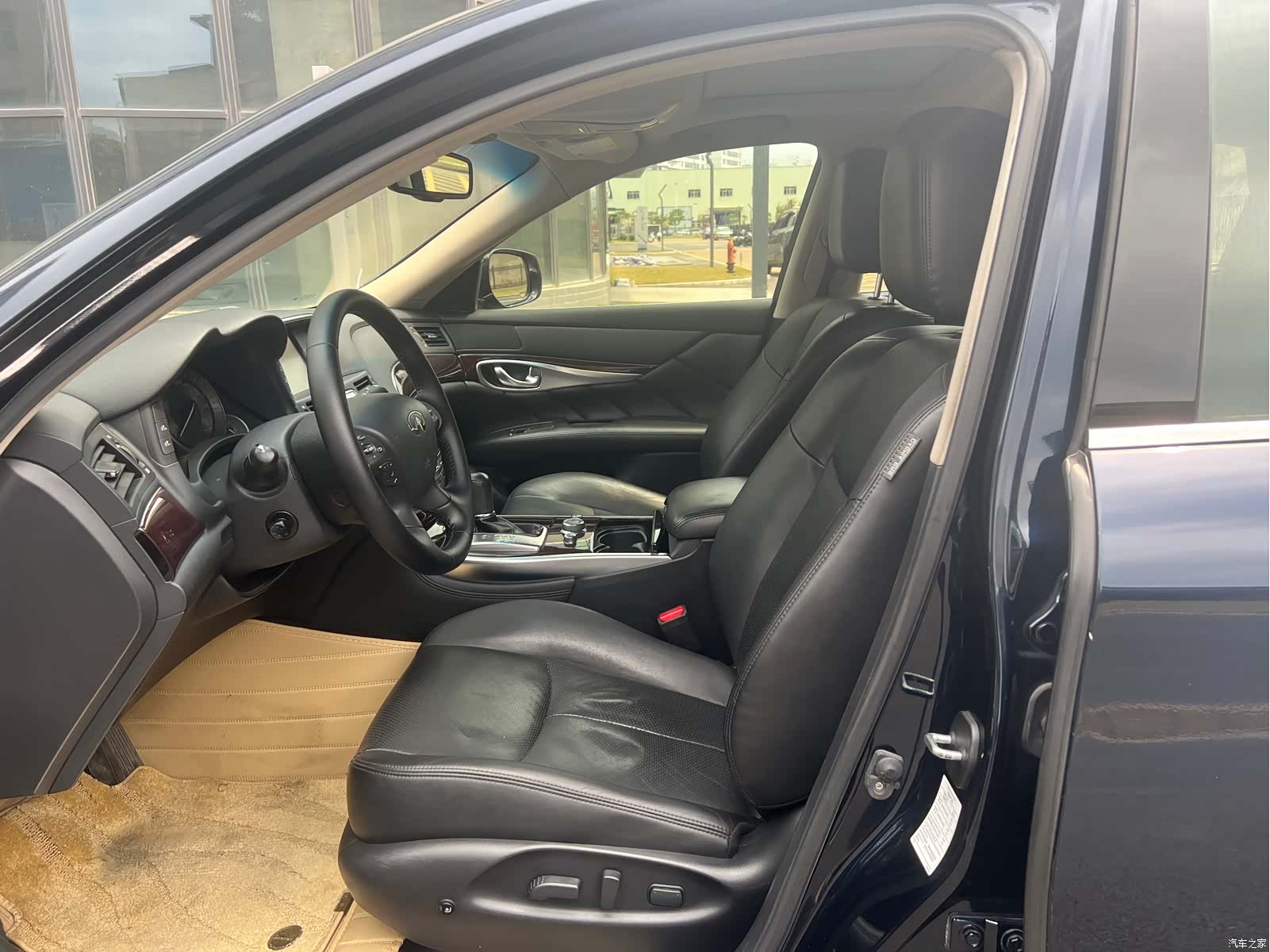 Infiniti Q70, 2016 8