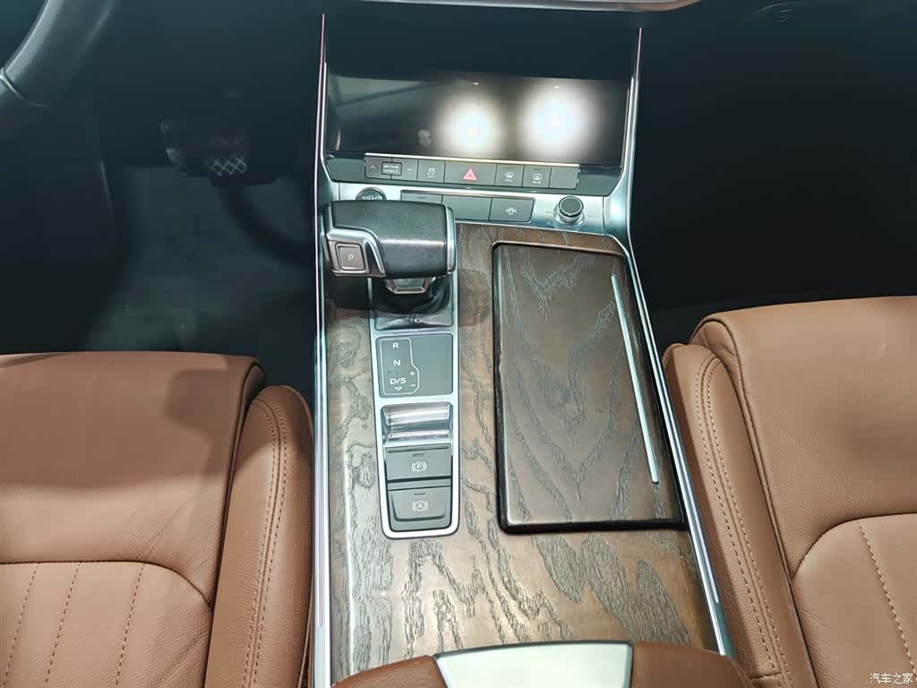 Audi A6L, 2021 14