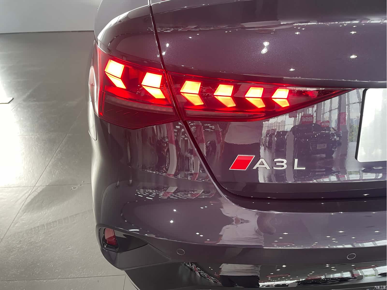 Audi Flying Spur, 2025 6