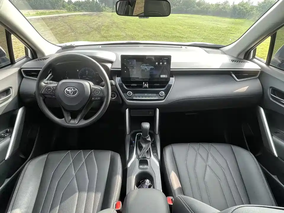 Toyota Corolla Sharp amplifier