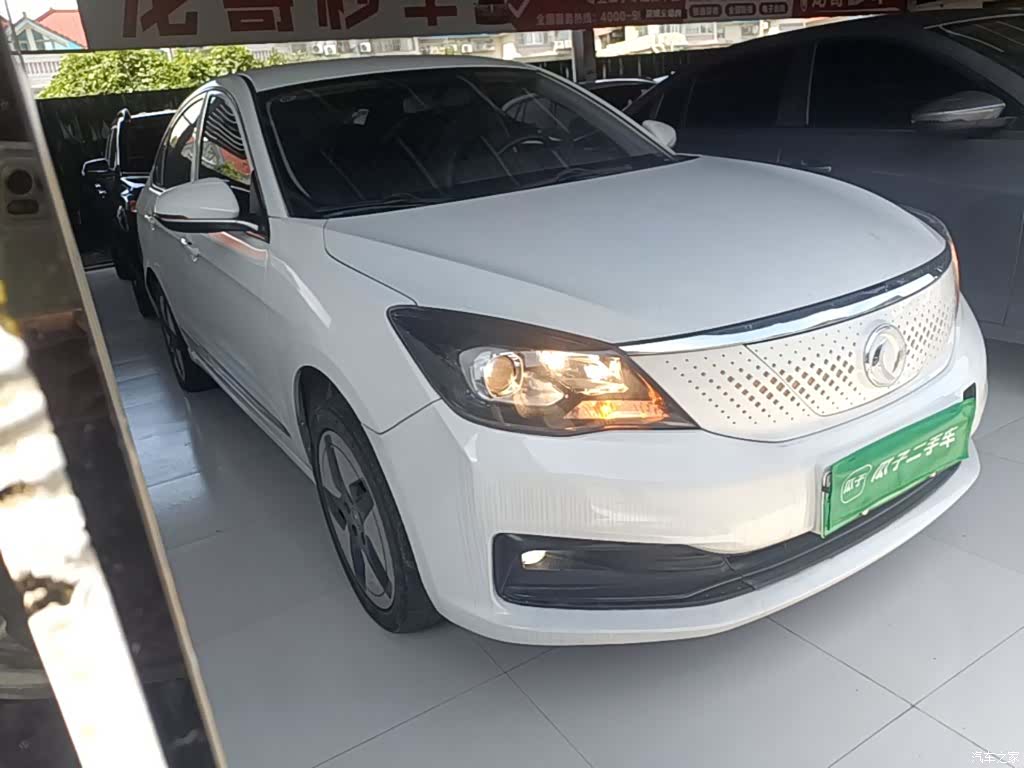 DongFeng E70, 2022 4