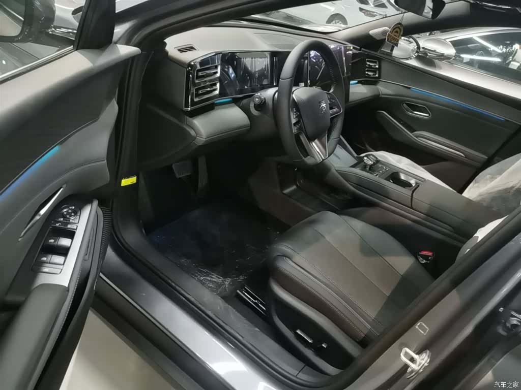 BYD Qin, 2025 16