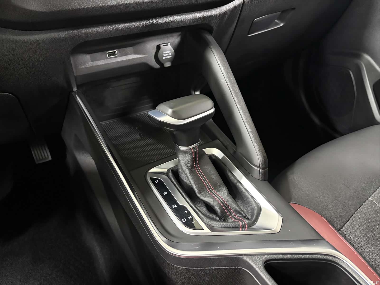 Geely X3, 2022 15