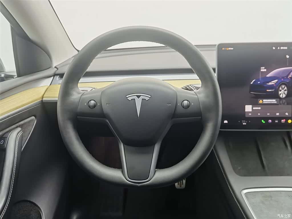 Tesla Model Y, 2023 11