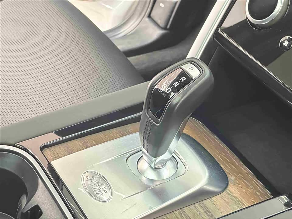 Land Rover Discover sports